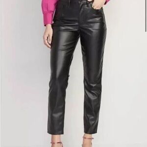 Old Navy Black Straight Leg Pants